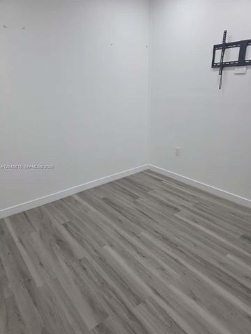 23 Miami Gardens Road 3, West Park, FL 33023
