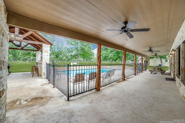 170 Johnny Seibert, Leakey, TX 78873