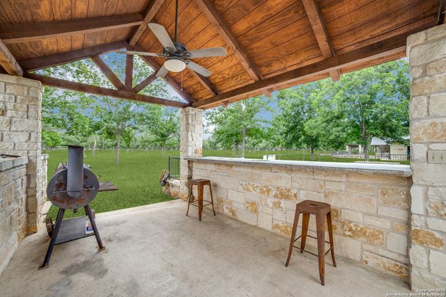 170 Johnny Seibert, Leakey, TX 78873