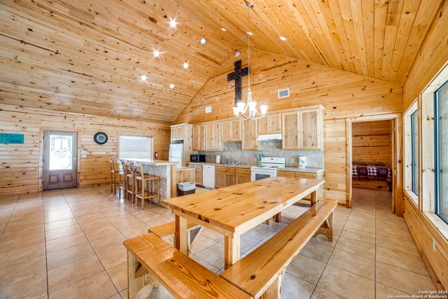 170 Johnny Seibert, Leakey, TX 78873