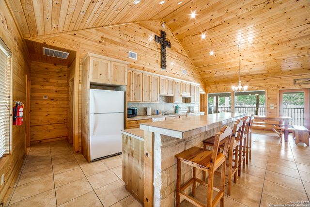 170 Johnny Seibert, Leakey, TX 78873