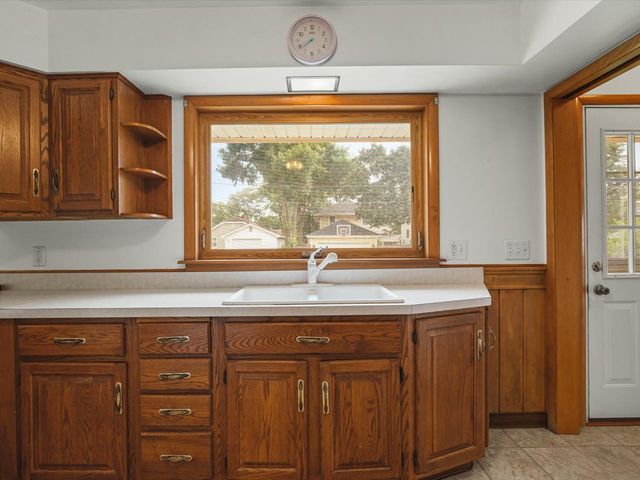 1324 S 3rd Street, St. Charles, IL 60174