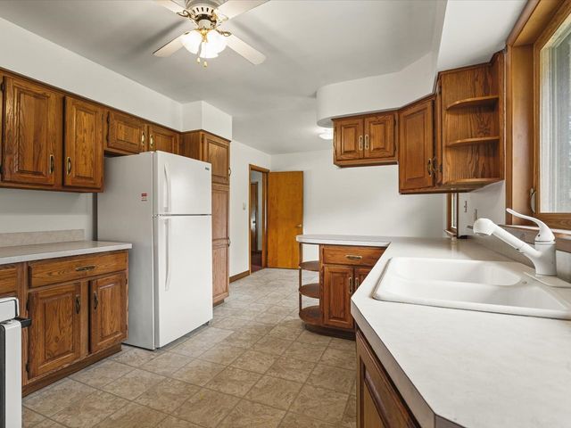 1324 S 3rd Street, St. Charles, IL 60174