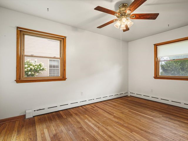 1324 S 3rd Street, St. Charles, IL 60174