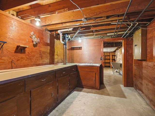 1324 S 3rd Street, St. Charles, IL 60174