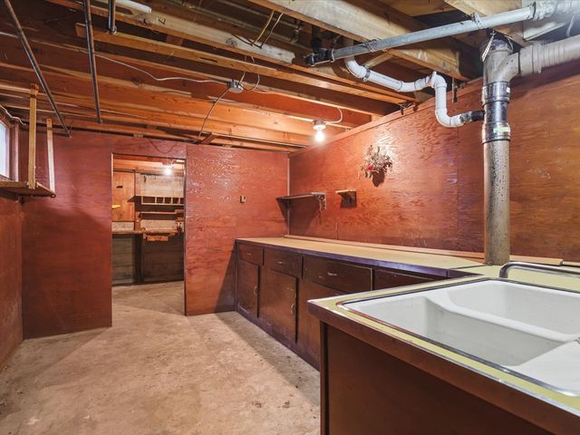 1324 S 3rd Street, St. Charles, IL 60174