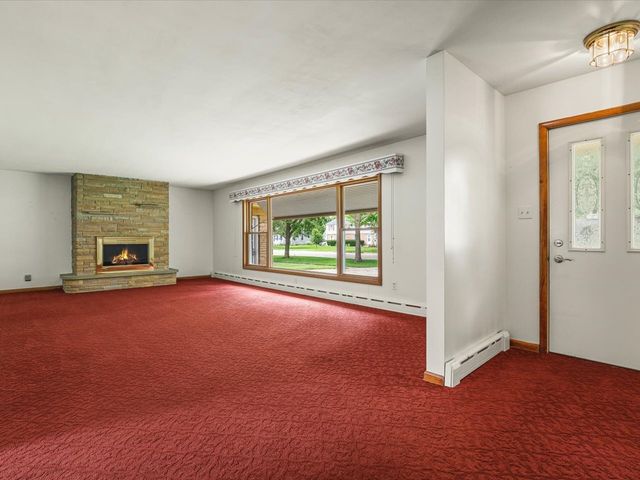 1324 S 3rd Street, St. Charles, IL 60174