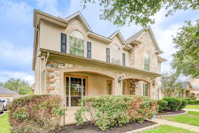2104 Windy Shores Drive, Pearland, TX 77584