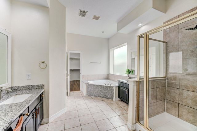 2104 Windy Shores Drive, Pearland, TX 77584