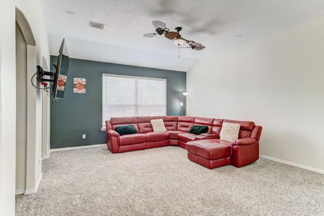 2104 Windy Shores Drive, Pearland, TX 77584