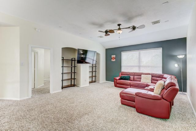 2104 Windy Shores Drive, Pearland, TX 77584