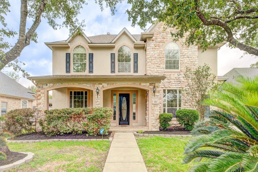 2104 Windy Shores Drive, Pearland, TX 77584