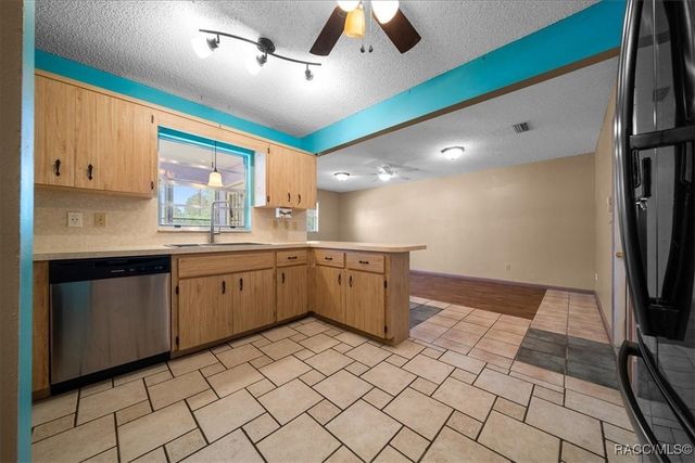 9152 SW 89th Terrace D, Ocala, FL 34481