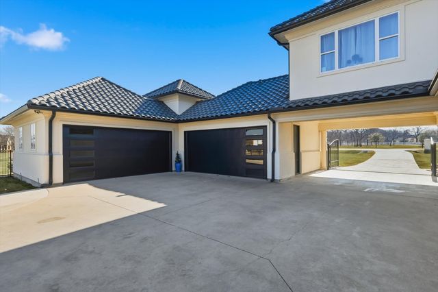 811 Noble Champions Way, Bartonville, TX 76226