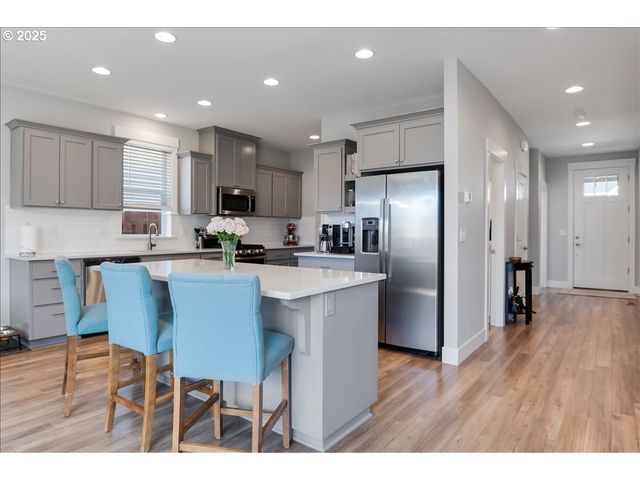 2754 INNA Ave Nw, Salem, OR 97304