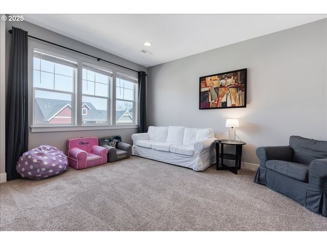 2754 INNA Ave Nw, Salem, OR 97304