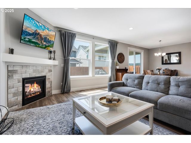 2754 INNA Ave Nw, Salem, OR 97304