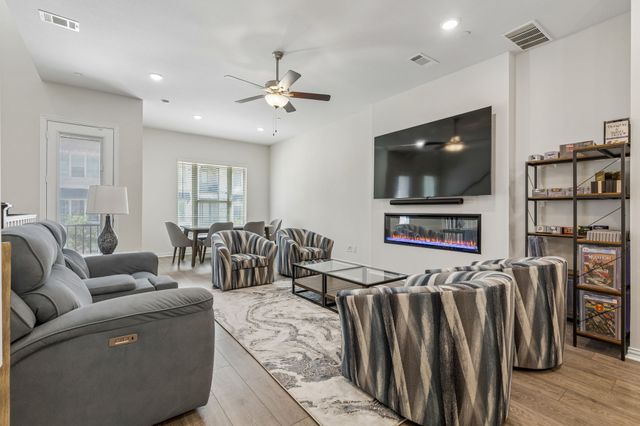 8352 Challenger Lane, Frisco, TX 75034