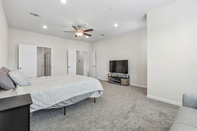 8352 Challenger Lane, Frisco, TX 75034