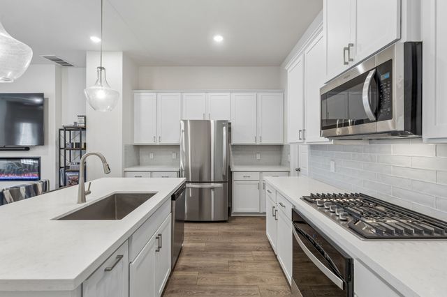 8352 Challenger Lane, Frisco, TX 75034