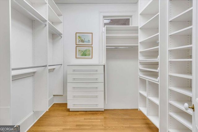 211 E Charlton Street, Savannah, GA 31401