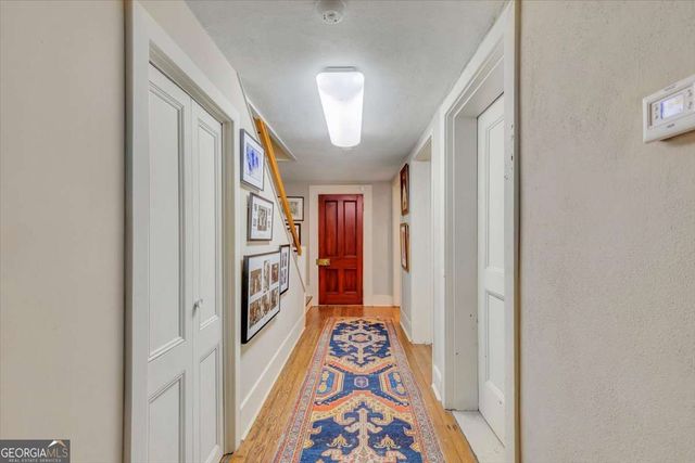 211 E Charlton Street, Savannah, GA 31401