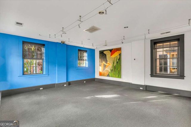 211 E Charlton Street, Savannah, GA 31401