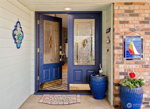 1035 Shorecrest Place, Camano Island, WA 98282