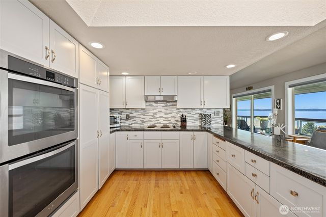 1035 Shorecrest Place, Camano Island, WA 98282