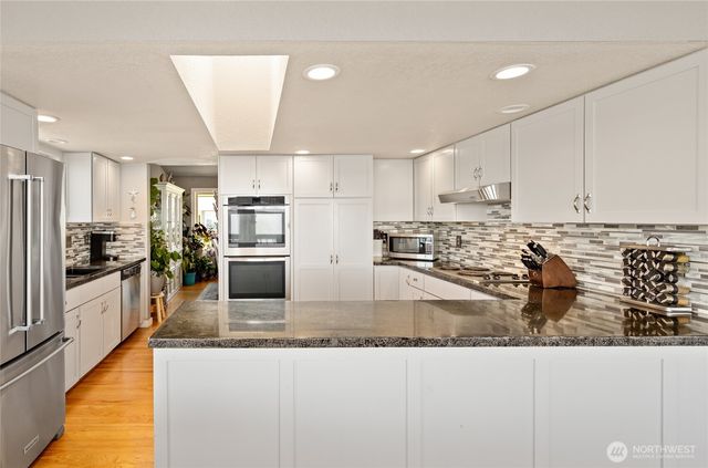 1035 Shorecrest Place, Camano Island, WA 98282