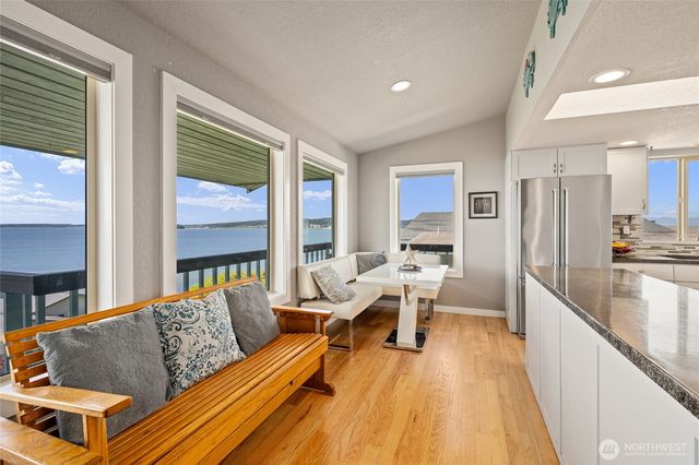 1035 Shorecrest Place, Camano Island, WA 98282