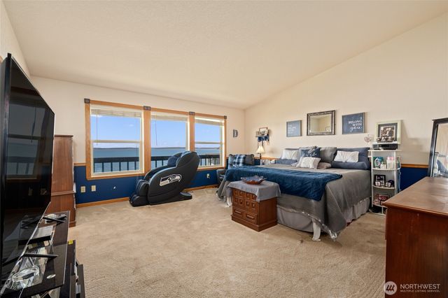 1035 Shorecrest Place, Camano Island, WA 98282