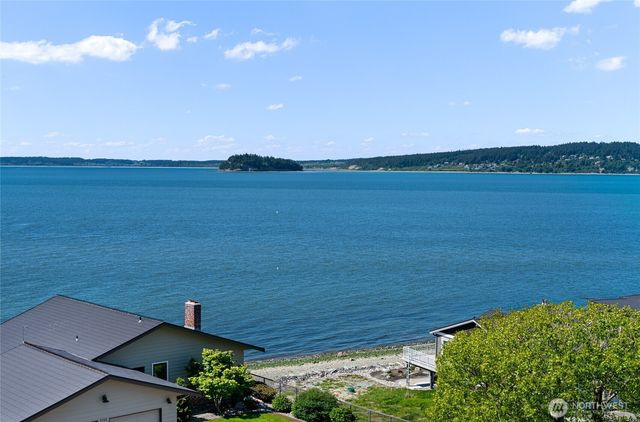 1035 Shorecrest Place, Camano Island, WA 98282