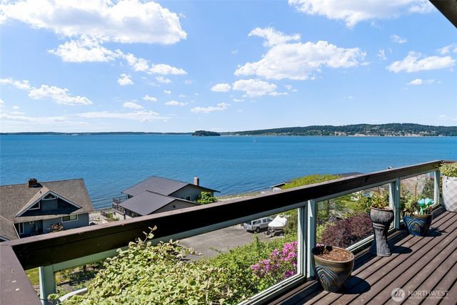 1035 Shorecrest Place, Camano Island, WA 98282