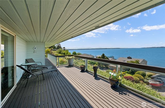 1035 Shorecrest Place, Camano Island, WA 98282