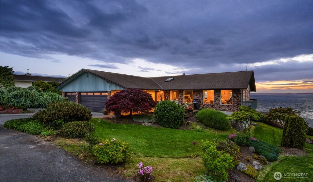 1035 Shorecrest Place, Camano Island, WA 98282