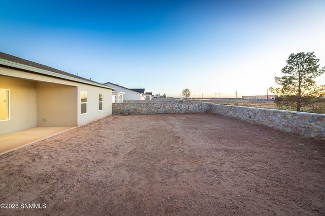 6571 Phoenix Street, Las Cruces, NM 88012
