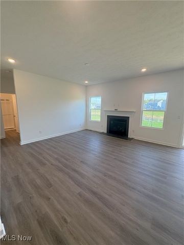 104 Willow Way, Elyria, OH 44035