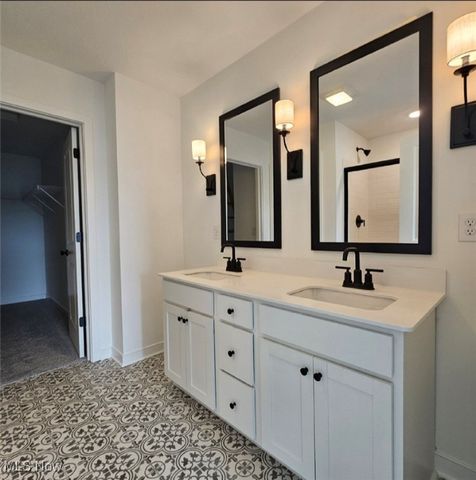 104 Willow Way, Elyria, OH 44035