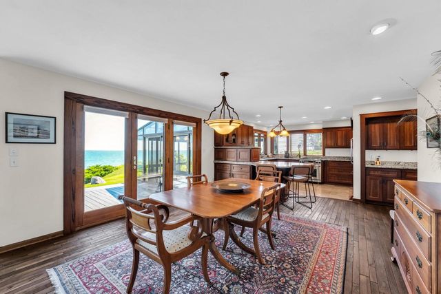 810 Waters Edge ROAD, Racine, WI 53402
