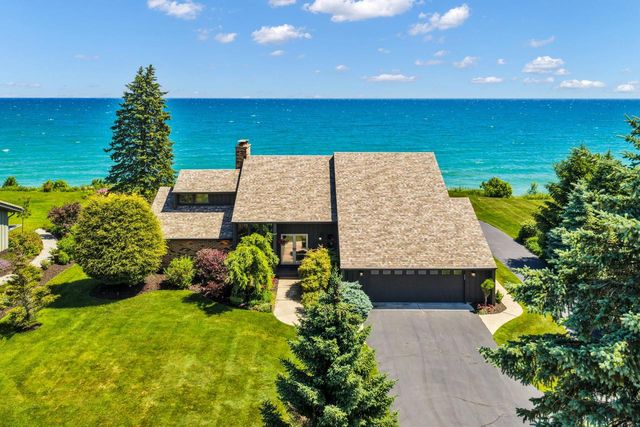 810 Waters Edge ROAD, Racine, WI 53402