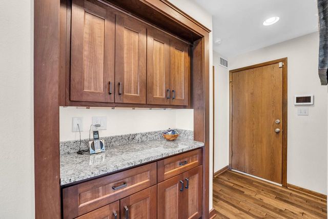 810 Waters Edge ROAD, Racine, WI 53402