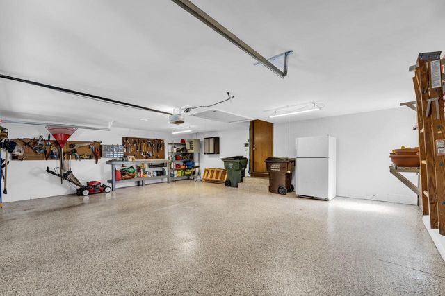 810 Waters Edge ROAD, Racine, WI 53402