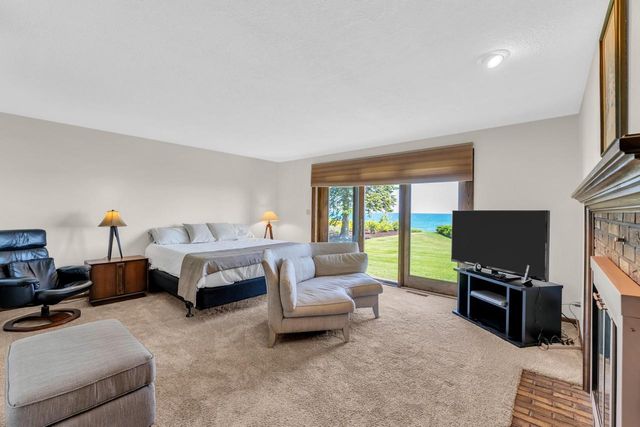 810 Waters Edge ROAD, Racine, WI 53402