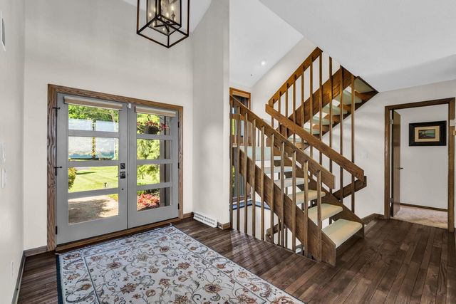810 Waters Edge ROAD, Racine, WI 53402