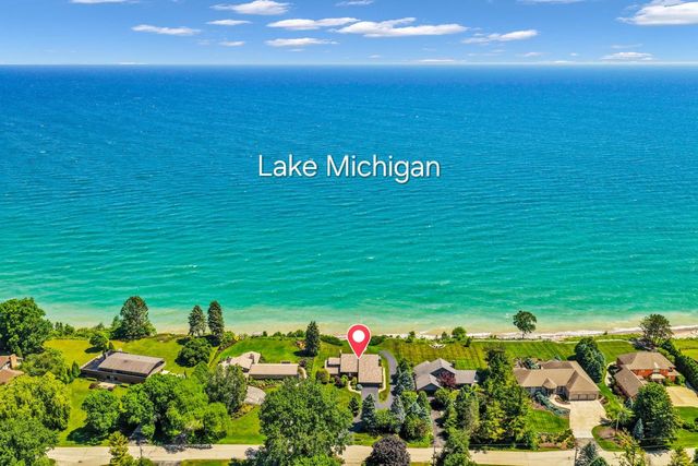 810 Waters Edge ROAD, Racine, WI 53402