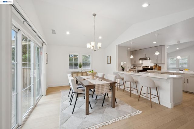 21112 Tyee Ct, Castro Valley, CA 94546