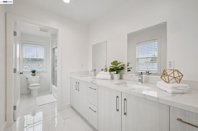 21112 Tyee Ct, Castro Valley, CA 94546