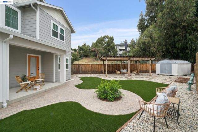 21112 Tyee Ct, Castro Valley, CA 94546