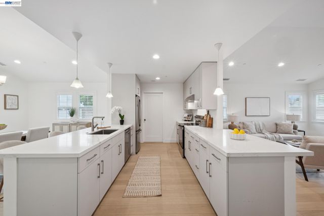21112 Tyee Ct, Castro Valley, CA 94546